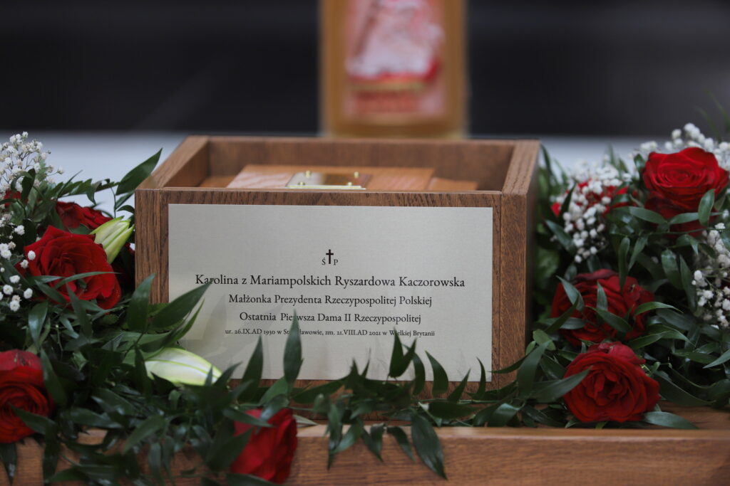 Uroczystości pogrzebowe śp. Karoliny Kaczorowskiej 1 IMG 6835