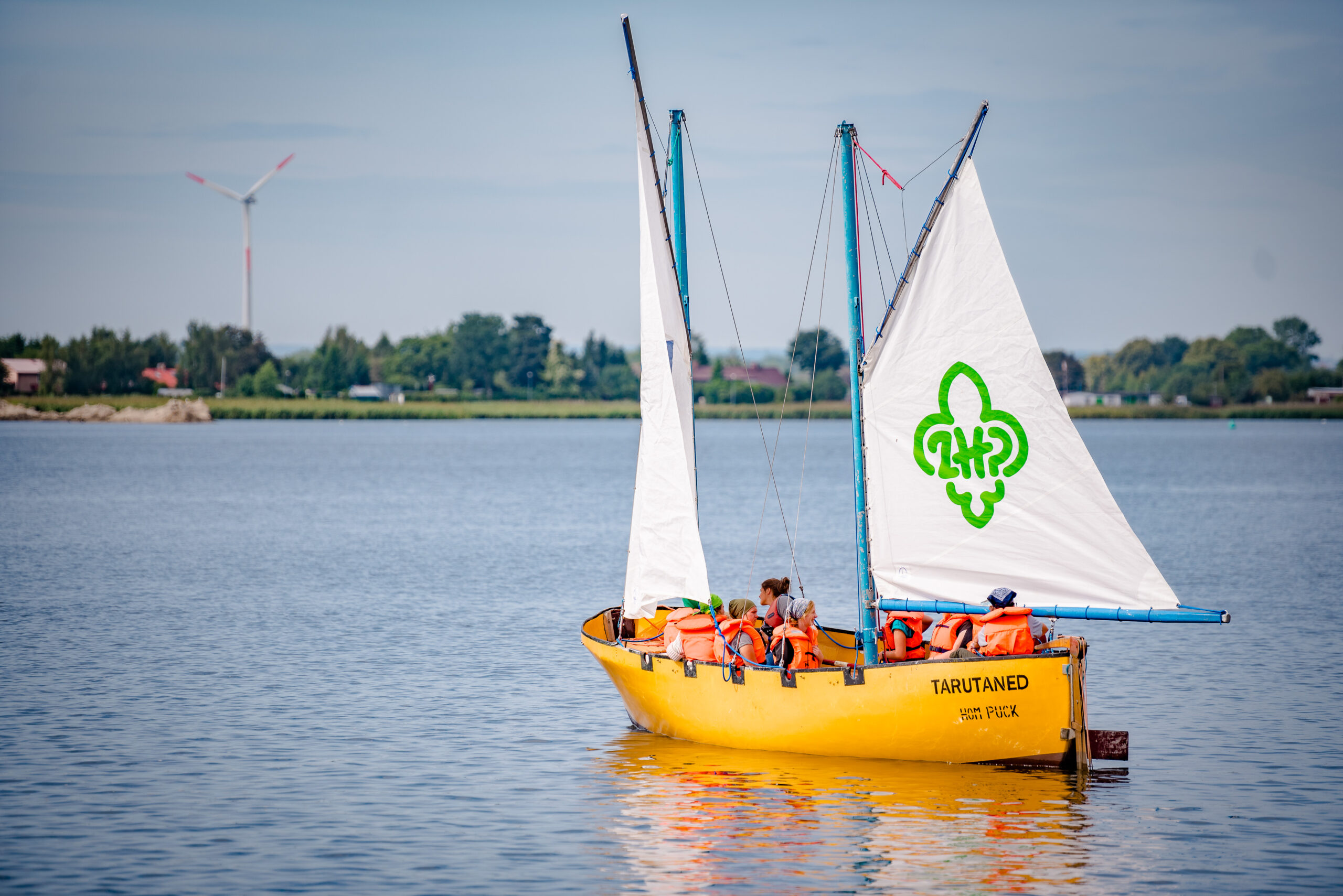 szkolenia żeglarskie na jamboree, żaglówka ZHP