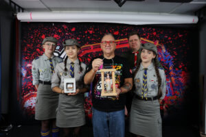 Sztafeta Betlejemskiego Światła Pokoju trwa – harcerki i harcerze dostarczają płomień do instytucji państwowych i lokalnych 7 ZHP BSP25 michal wiraszka 044