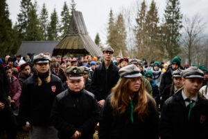 Betlejemskie Światło Pokoju 2025 dotarło do Polski – ZHP rozpoczyna ogólnopolską sztafetę 6 Betlejemskie Światło Pokoju 2025